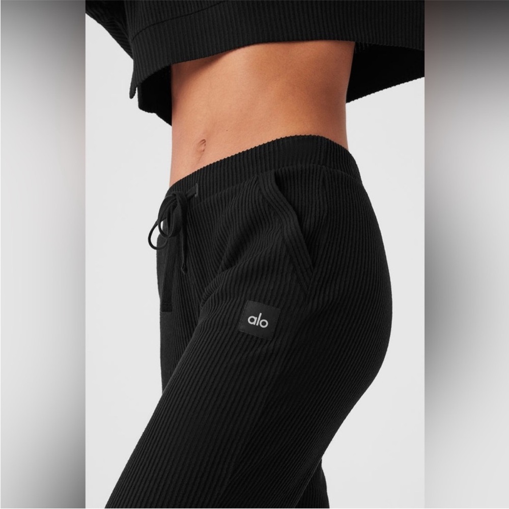 ALO Yoga Black Ribbed Pants